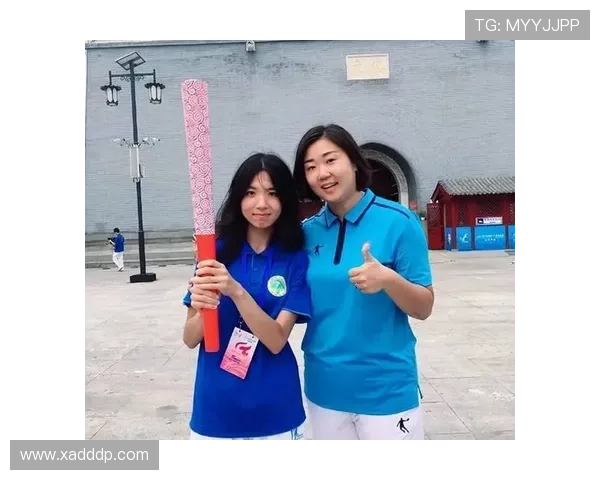张娜独家分享足球心得与技巧助你提升球技的秘密解析 张娜独家分享足球心得与技巧助你提升球技的秘密解析